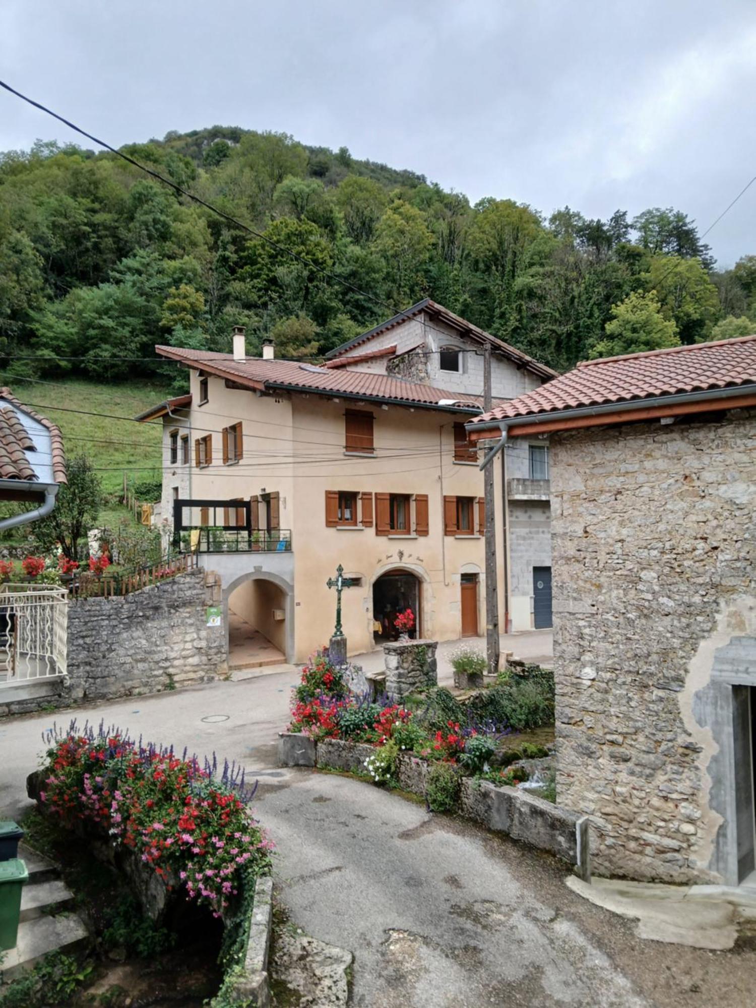 Gite Du Vieux Tonneau Cerdon  Extérieur photo